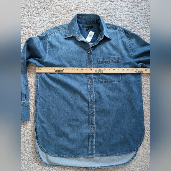 NWT Banana Republic Essential Oversized Denim Button-Down Shirt - Picture 7 of 10
